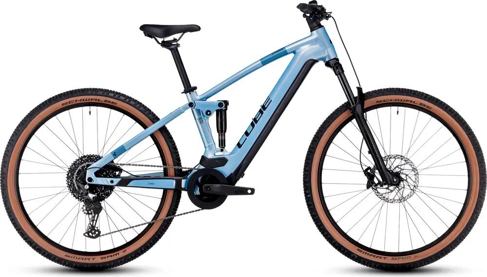 Velo de montagne électrique sale
